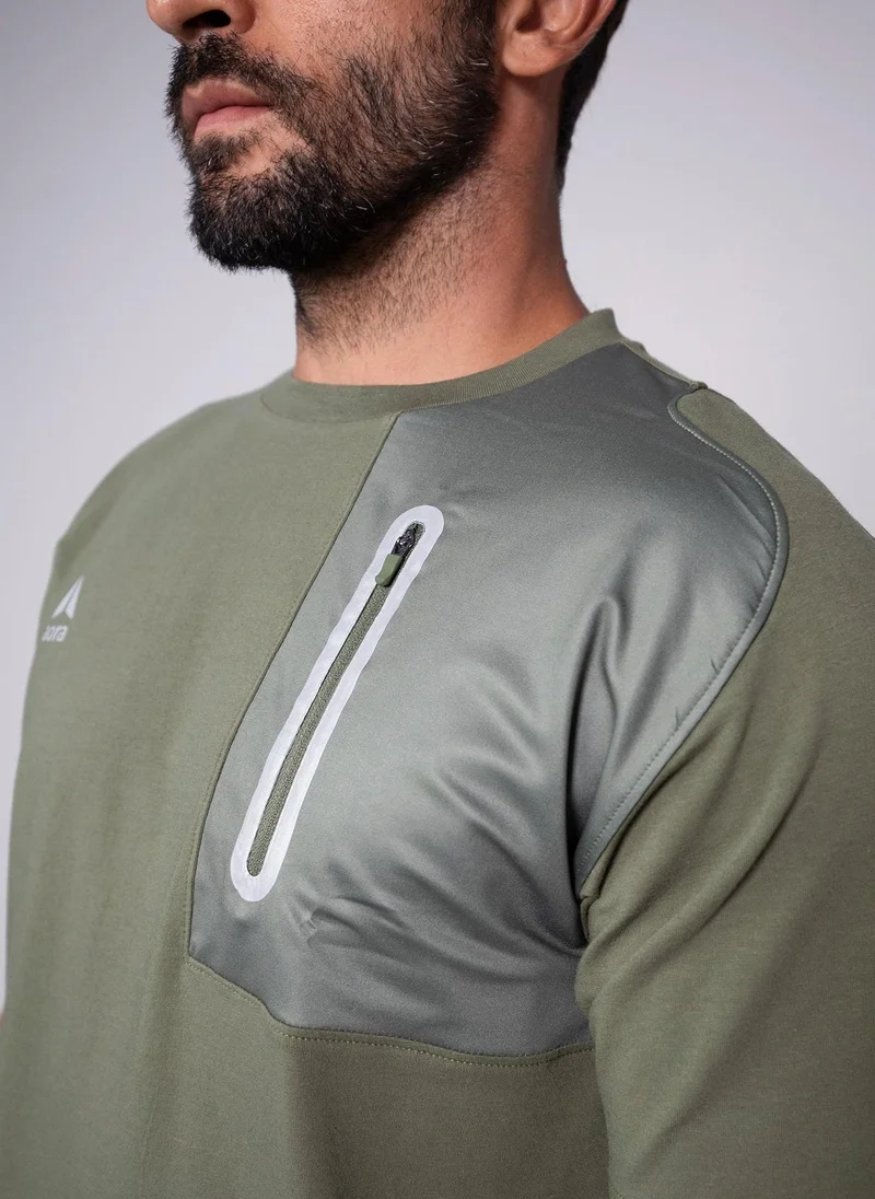 Aora Men’s Utility T-Shirt – Durable Lightweight Tee with Hidden Storage for Training, Travel & Daily Commute (Olive)