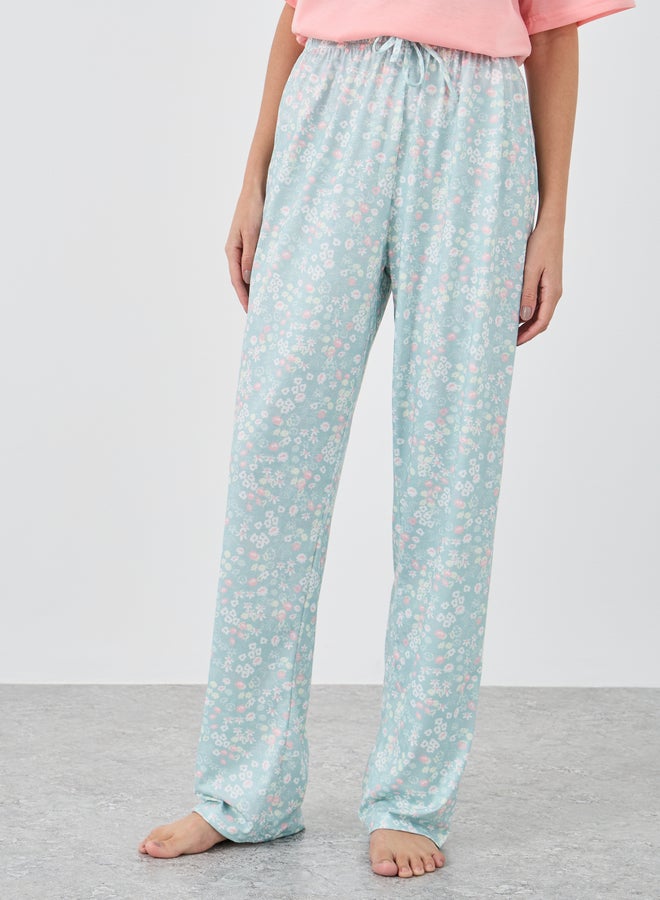 Styli Sunday Morning Slogan Drop Shoulder T-Shirt and Ditsy Floral Pyjama Set - Image 5