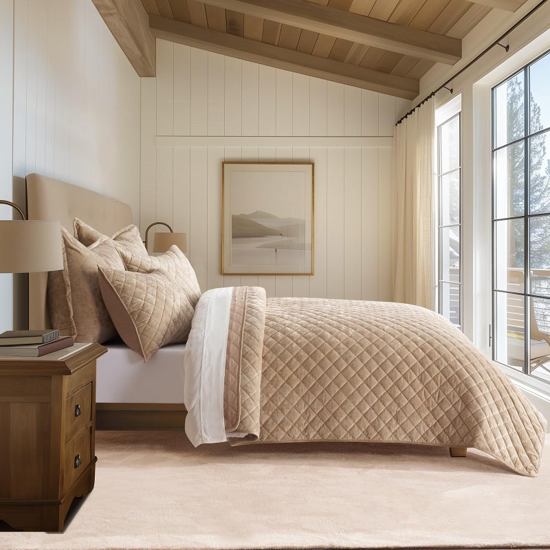 EVERGRACE Luxury Velvet Quilt Set Queen Size, Diamond Quilted Lightweight Velvet Comforter for All Season, Ultra Soft Oversized Bedspread Coverlet Bedding Set with 2 Pillow Shams, Beige Taupe - Image 3