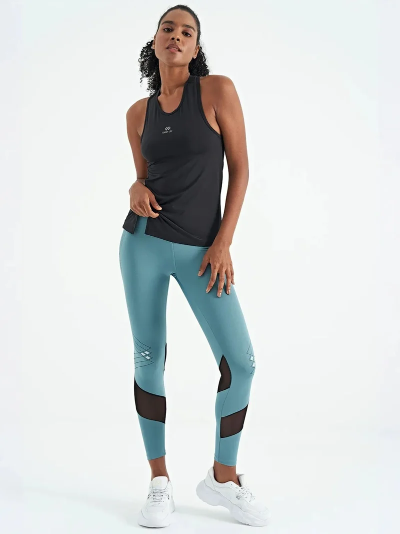 TOMMYLIFE TOMMY Sleeveless Crew Neck Active Top