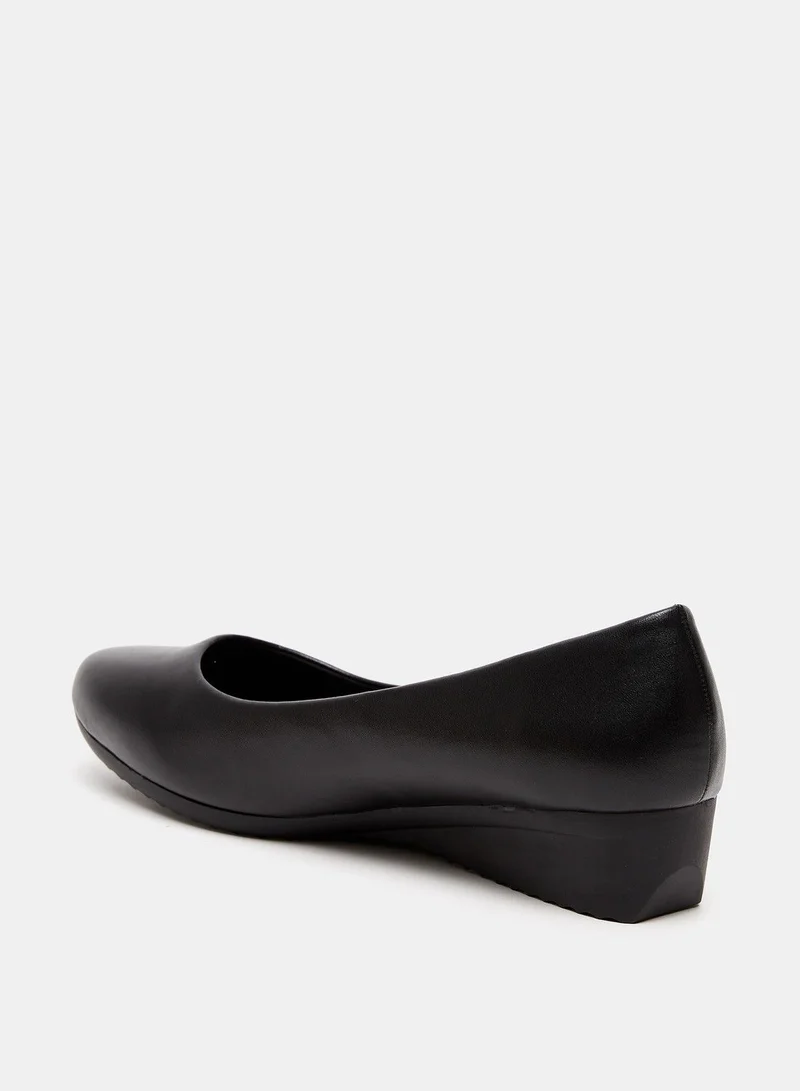 شو اكسبرس Solid Slip On Pumps with Wedge Heels Black
