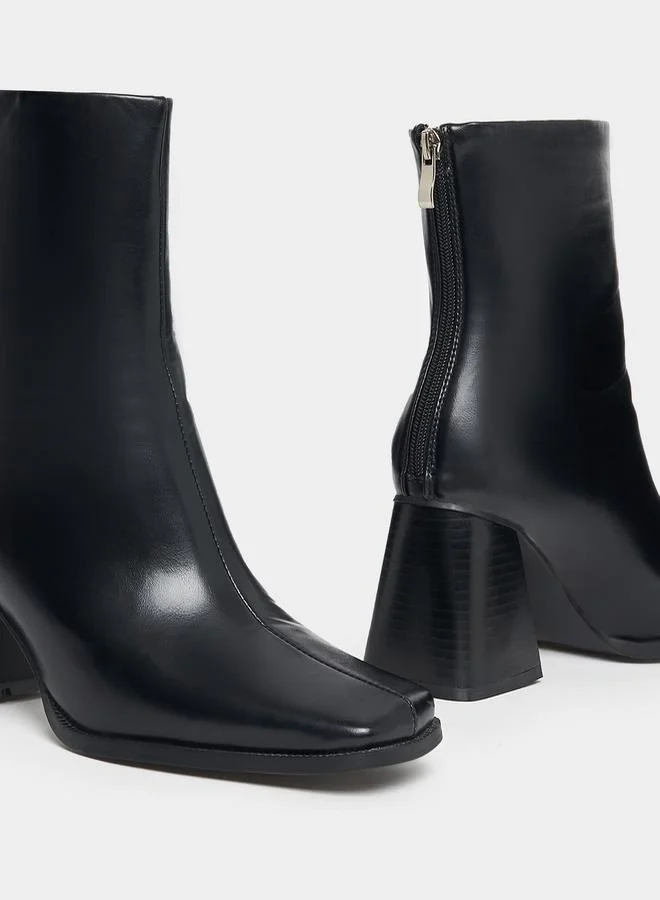 RAID RAID Square Toe Block Heel Leather Boots