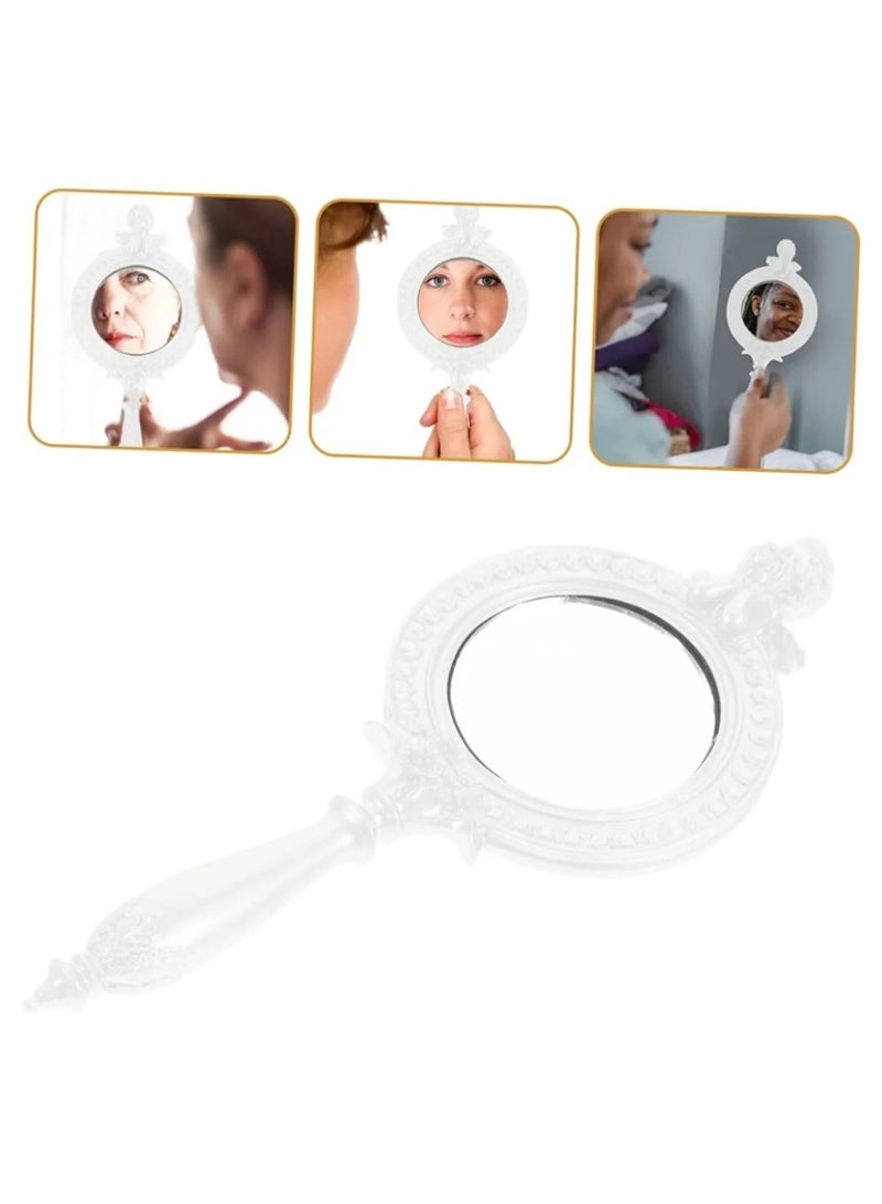 فينتاج مرآة يدوية منقوشة كلاسيكية | مرآة مكياج صغيرة بتصميم كلاسيكي للسفر، وصالونات الحلاقة، وجلسات التجميل | إطار دائري مزخرف بتصميم كلاسيكي منقوش - Image 1