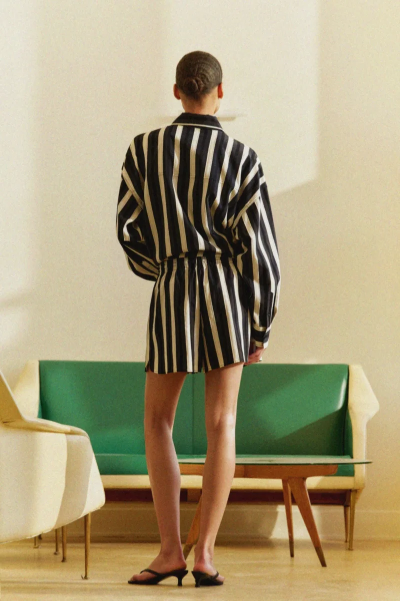 اتش اند ام شورت دوبي ويف