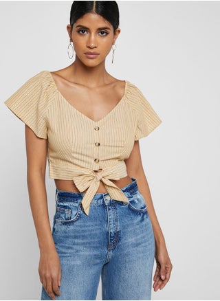 Front Tie Button Down Crop Top - pzsku/ZE8664A88ABB9EF1101E4Z/45/_/1698935927/14cb5bd4-0d58-42e8-8ca7-ed26ce433d5d