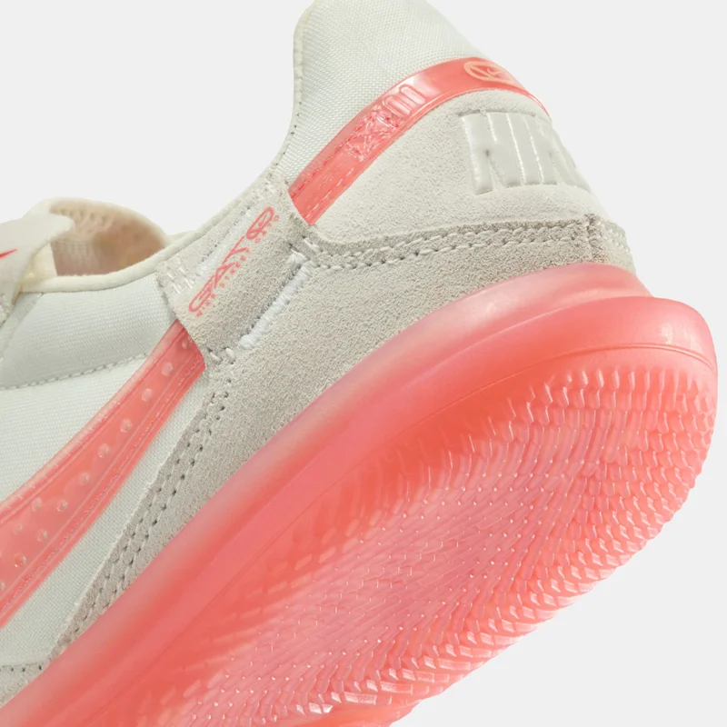 Nike Kids' Jr. Streetgato Football Shoe (Older Kids)