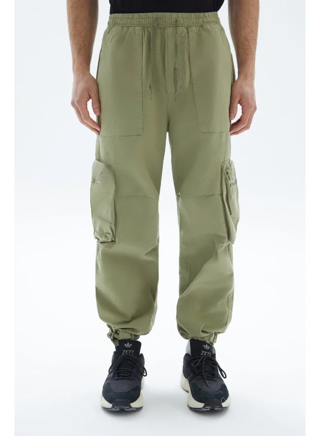 Wecre8 Khaki Plain Cargo Pants