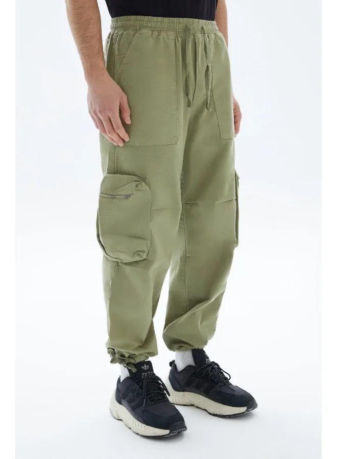 Wecre8 Khaki Plain Cargo Pants