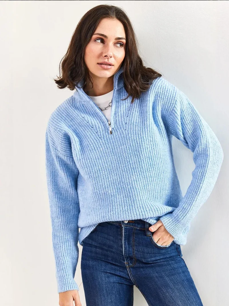Bianco Lucci LUCCI Oversized Textured Knit Sweater with Zipper Collar
