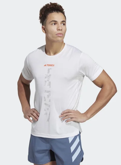 adidas تيشيرت بشعار الماركة