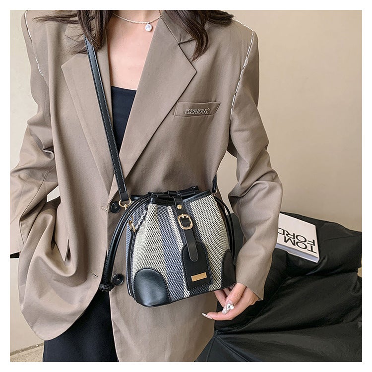 Striped Contrast Color Portable Bucket Bag For Women 2023 Autumn New Korean Style Fashionable Western Style Shoulder Messenger Bag - Image 1