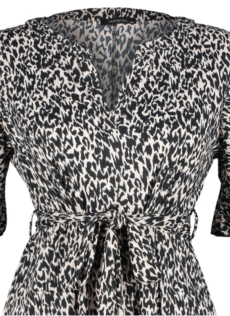Trendyol Curve Tie Detail Printed Dress