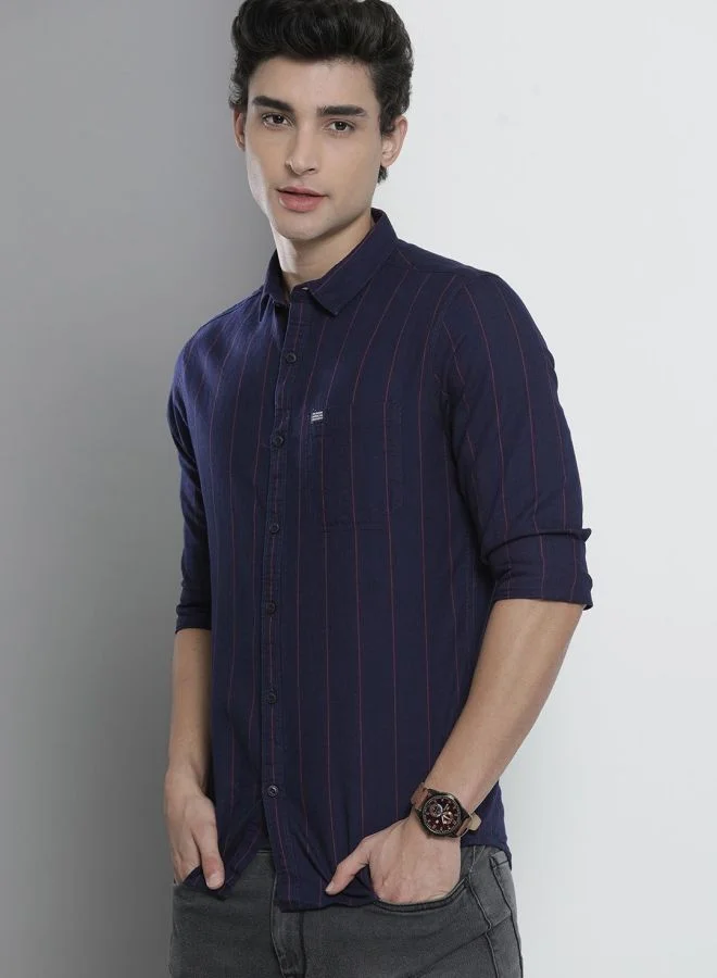 شركة المرآب الهندية Men Slim Fit Checkered Full Sleeves Spread Collar Casual Shirt