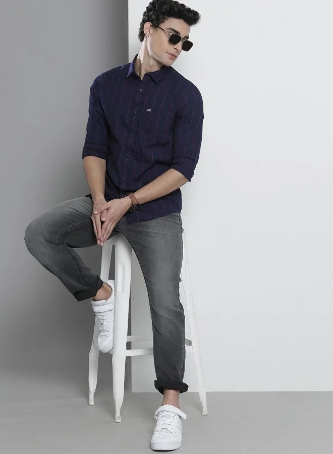 شركة المرآب الهندية Men Slim Fit Checkered Full Sleeves Spread Collar Casual Shirt