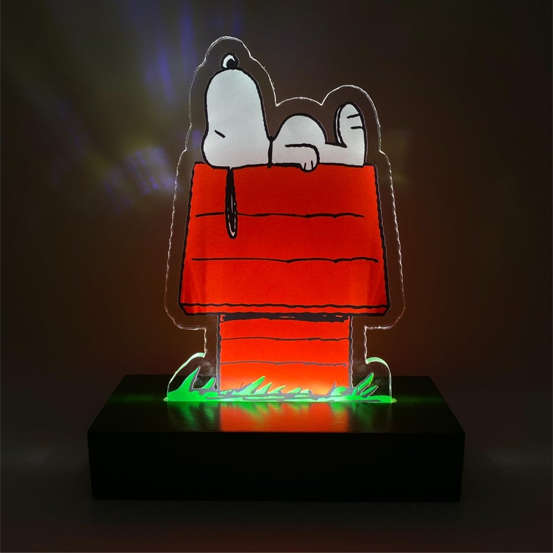 Mark Feldstein & Associates Mark Feldstein, Peanuts Snoopy's Doghouse LED Illuminated Acrylic Tabletop Light, 6 Inch - Image 5
