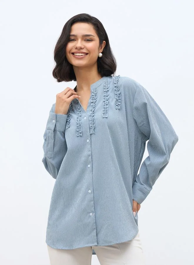 ستايلي قميص مخطط بمقاس كبير بتفاصيل كشكشة