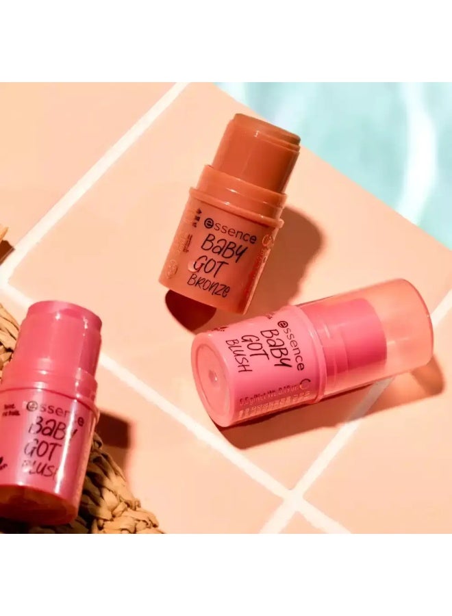 ايسنس Essence Baby Got Bronze Bronzing Stick 5.5gms For Sun Kissed Looks- 10 Cinnamon Spice 10 Cinnamon Spice - Image 3