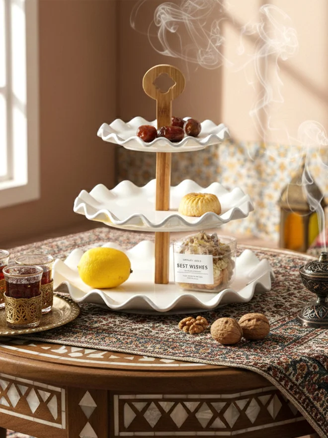 Shallow 3-Tier Porcelain Cake Stand, 17x24x29cm