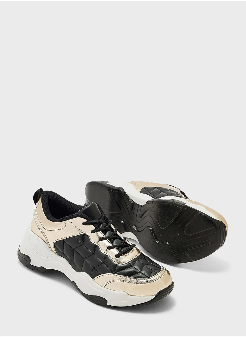 Ginger Diamond Print Metallic Detail Sneaker