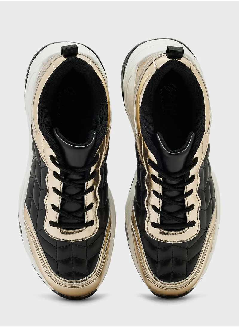 Ginger Diamond Print Metallic Detail Sneaker