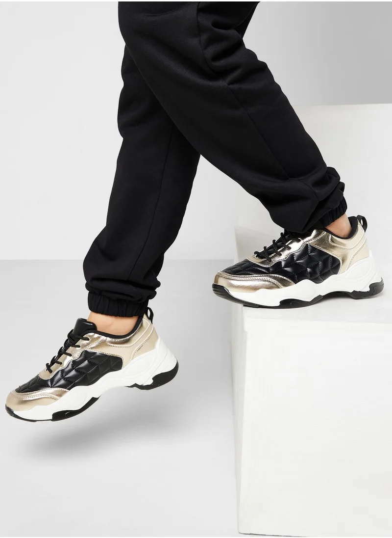 Ginger Diamond Print Metallic Detail Sneaker