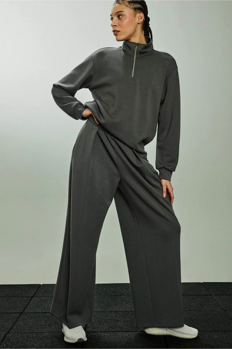ديفاكتو Wide Leg Modal Sweatpants