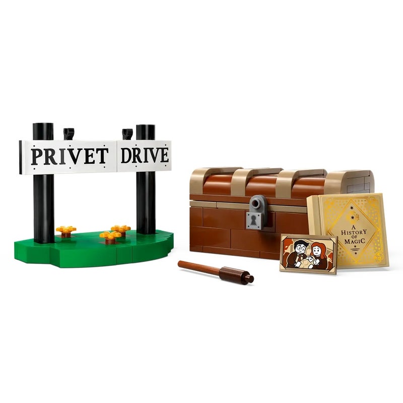 LEGO - Harry Potter Hedwig at 4 Privet Drive 337 Pieces - 76425 - Image 4