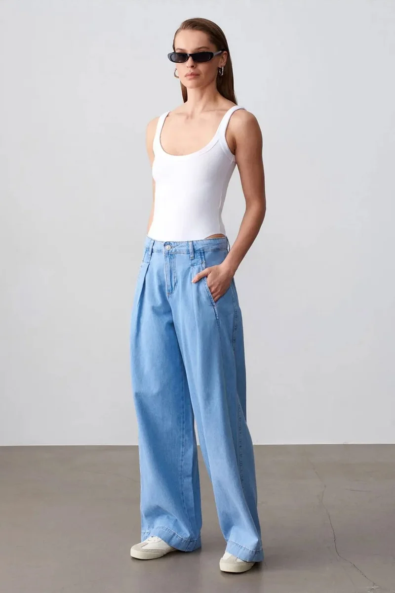 DILVIN High-Waist Wide-Leg Cotton Denim Jeans