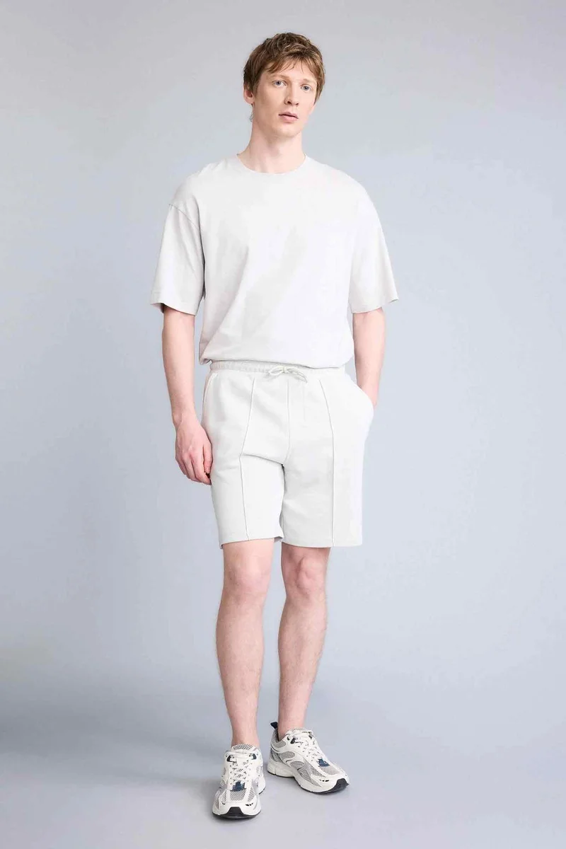 ديفاكتو Regular Fit Shorts