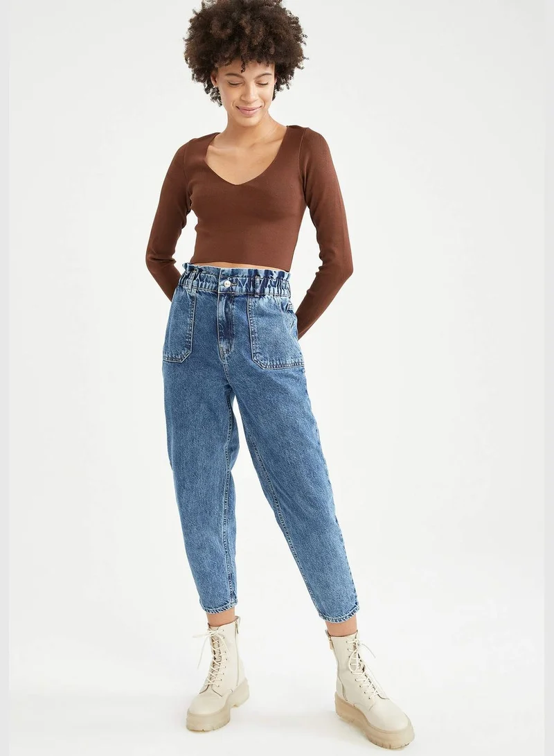 ديفاكتو V-Neck Long Sleeve Crop T-shirt