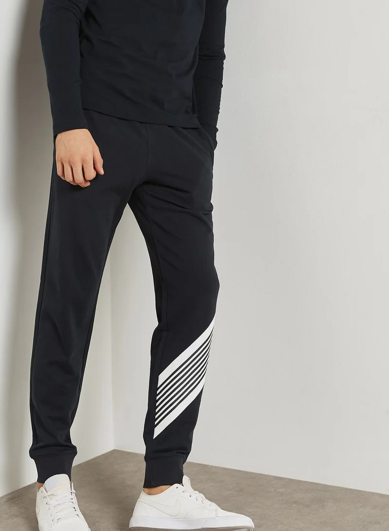 EA7 Emporio Armani Train 7 Line Sweatpants