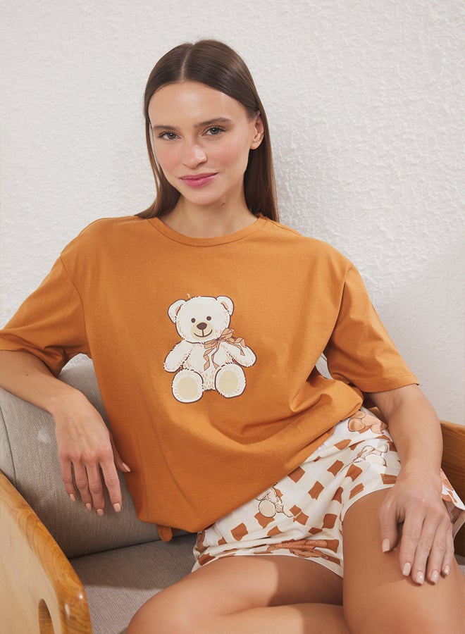 trendyol Beige 100% Cotton Teddy Bear and Ribbon/Bow Printed Shorts Knitted Pajama Set  - Image 2