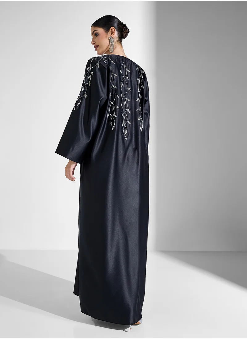 خزانة Abaya With Back Detail Embellishment & Sheila