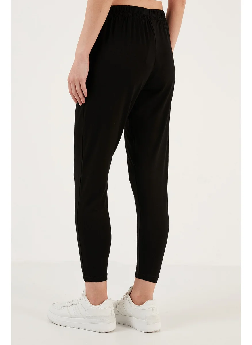 ليلا Relaxed Cut Pocketed Elastic Waist Banded Trousers Women's Trousers 5865026