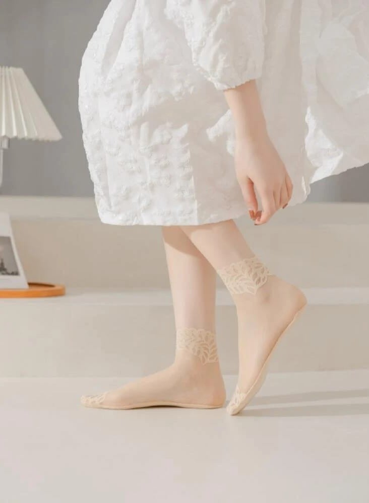 Beige Lace Ankle Socks - Image 2