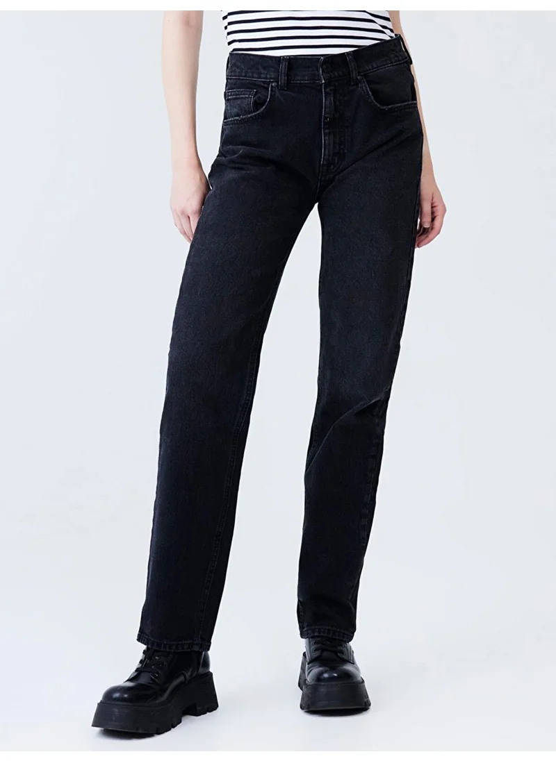 LTB Women's Lerana Straight Cut Jeans