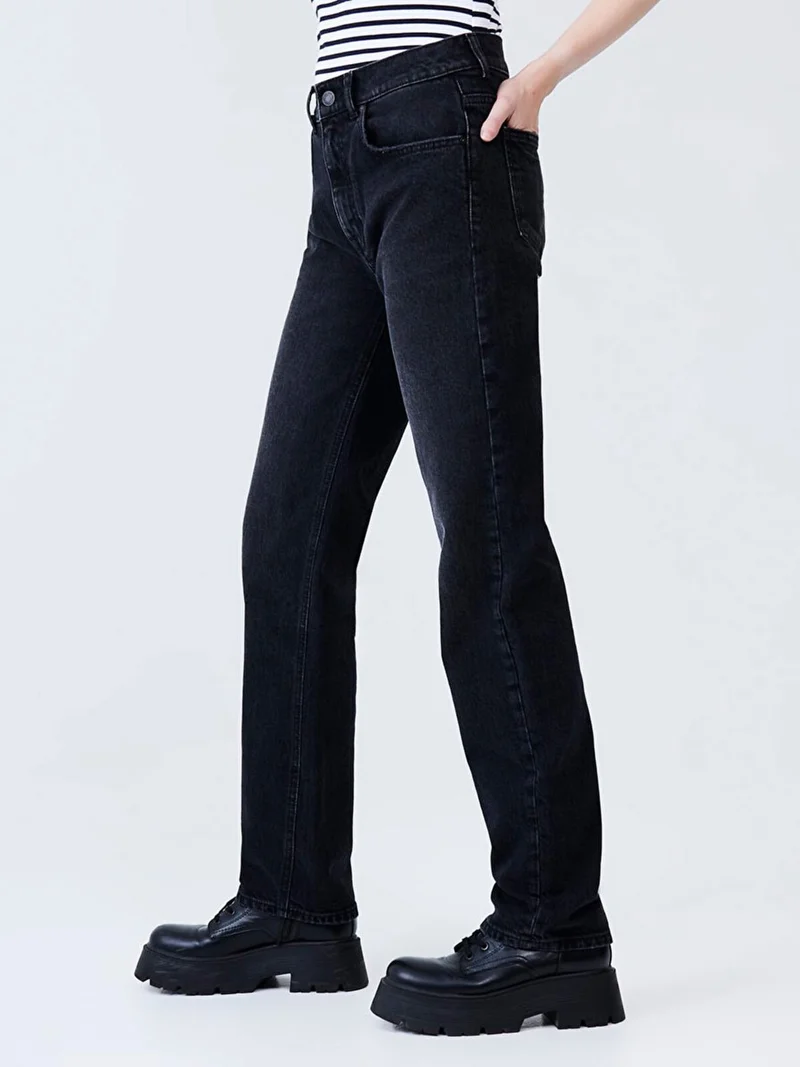LTB Women's Lerana Straight Cut Jeans