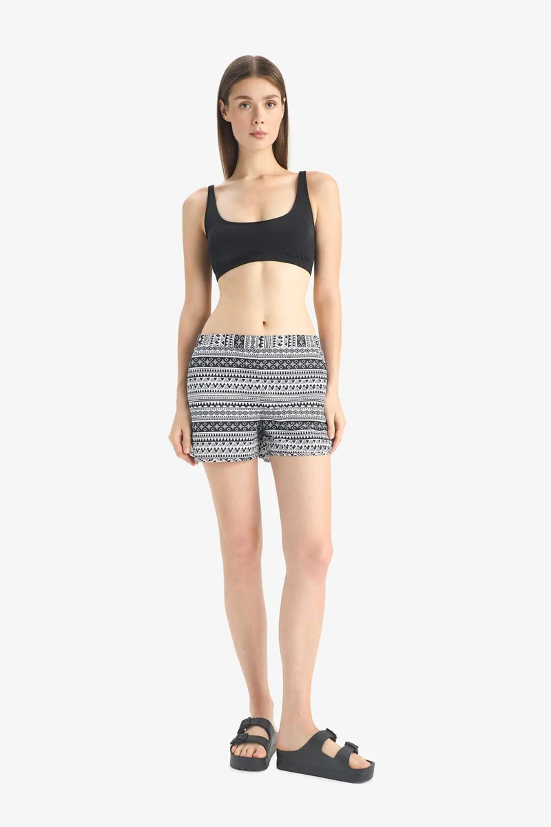 ديفاكتو Fall in Love Ethnic Patterned Swim Shorts