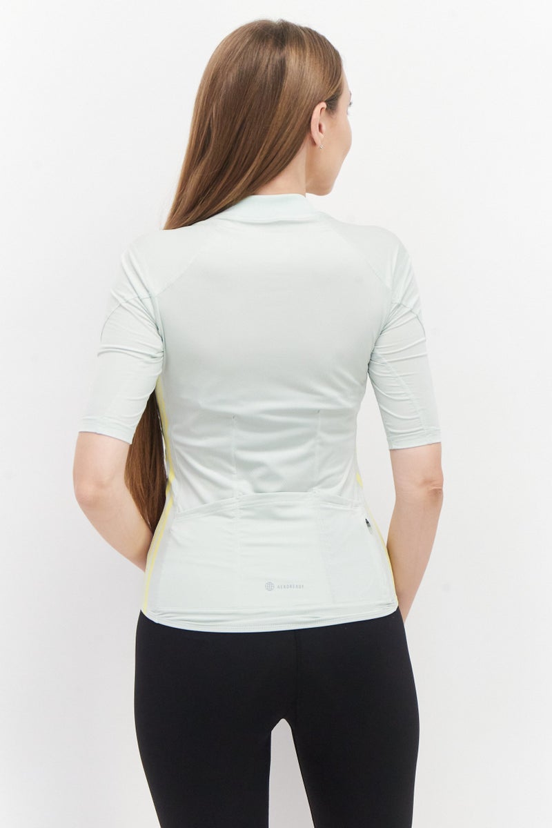 Adidas تي شيرت تدريب مطبوع بأكمام قصيرة للنساء، زيتوني - Image 2