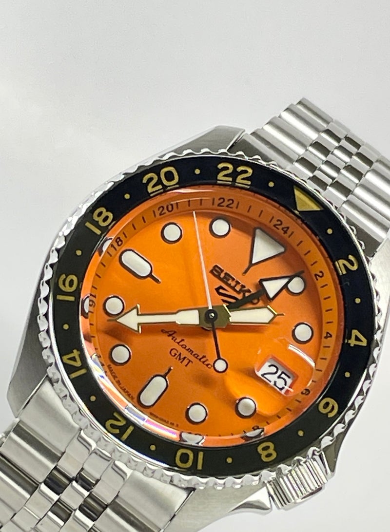 Seiko Seiko 5 Sports SSK005K1 Men’s Watch, GMT Automatic Orange Dial 42.5mm Case 100M WR Stainless Steel  - Image 4