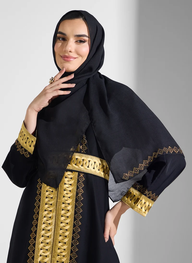 ارابيان كلوزيت عباية مطرزة بحزام