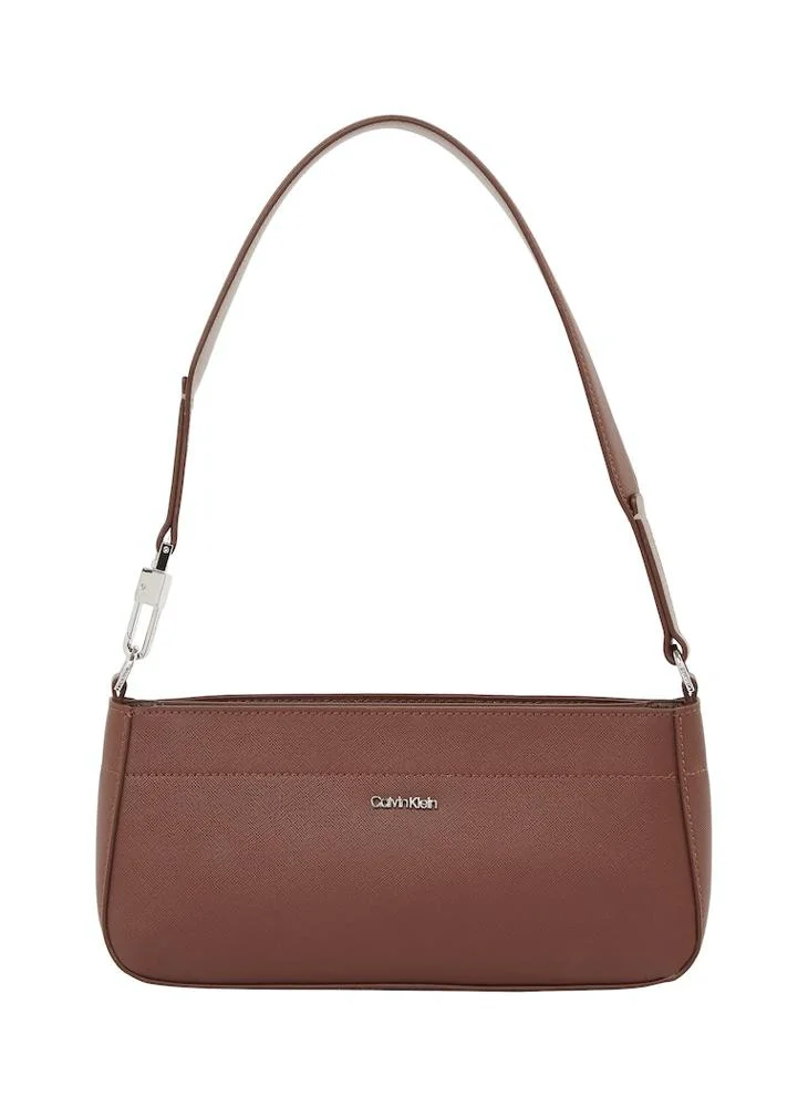 كالفن كلاين Narrow Strap Crossbody