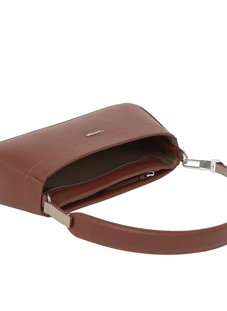 كالفن كلاين Narrow Strap Crossbody