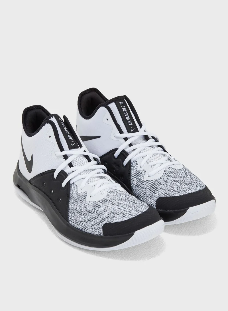 Nike Air Versitile III
