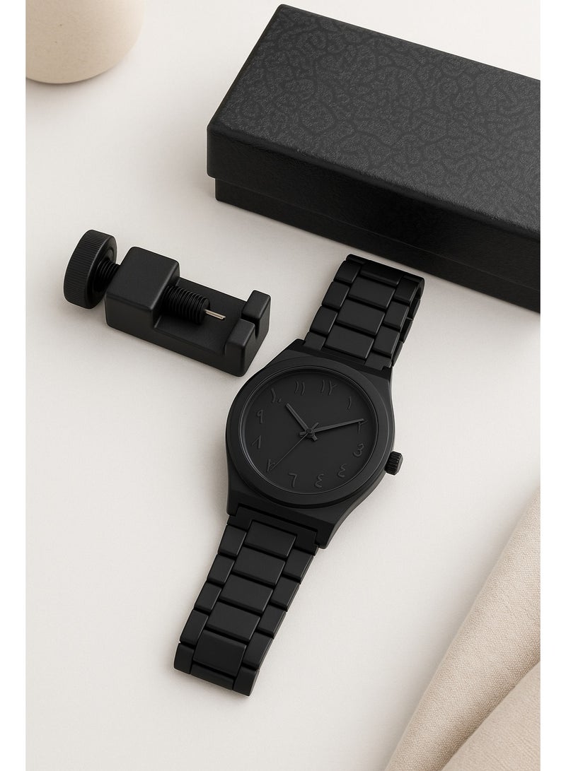 ايرس ساعة تناظرية بسيطة بأرقام عربية - مزودة ببطارية إضافية وأداة لإزالة وصلة سوار الساعة | ساعة يد أنيقة باللون الأسود غير اللامع للعمل، والارتداء اليومي. - Image 2