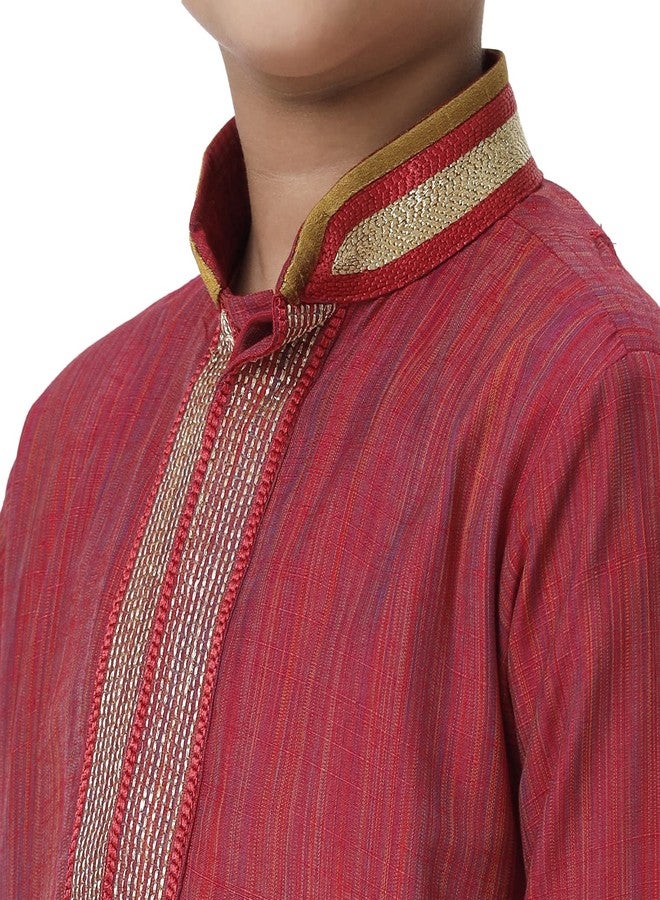 RAMRAJ COTTON قميص كورتا بقلنسوة ماندرين مزين بالأحمر للأطفال الأولاد من رامراج قطن مع مجموعة دهوتي - Image 4