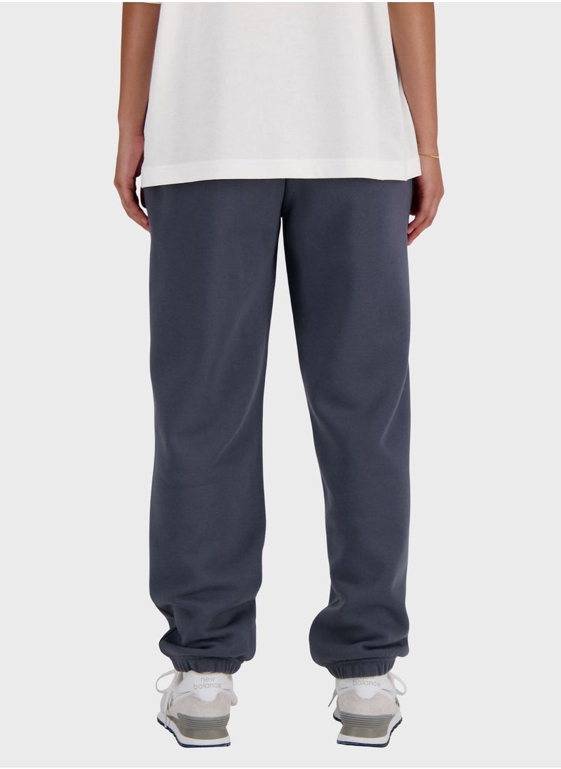 Iconic Collegiate Fleece Sweatpants - pzsku/ZE8A6643322335B32B673Z/45/_/1711945429/e8731529-598f-4667-bc72-defa8296f3d5