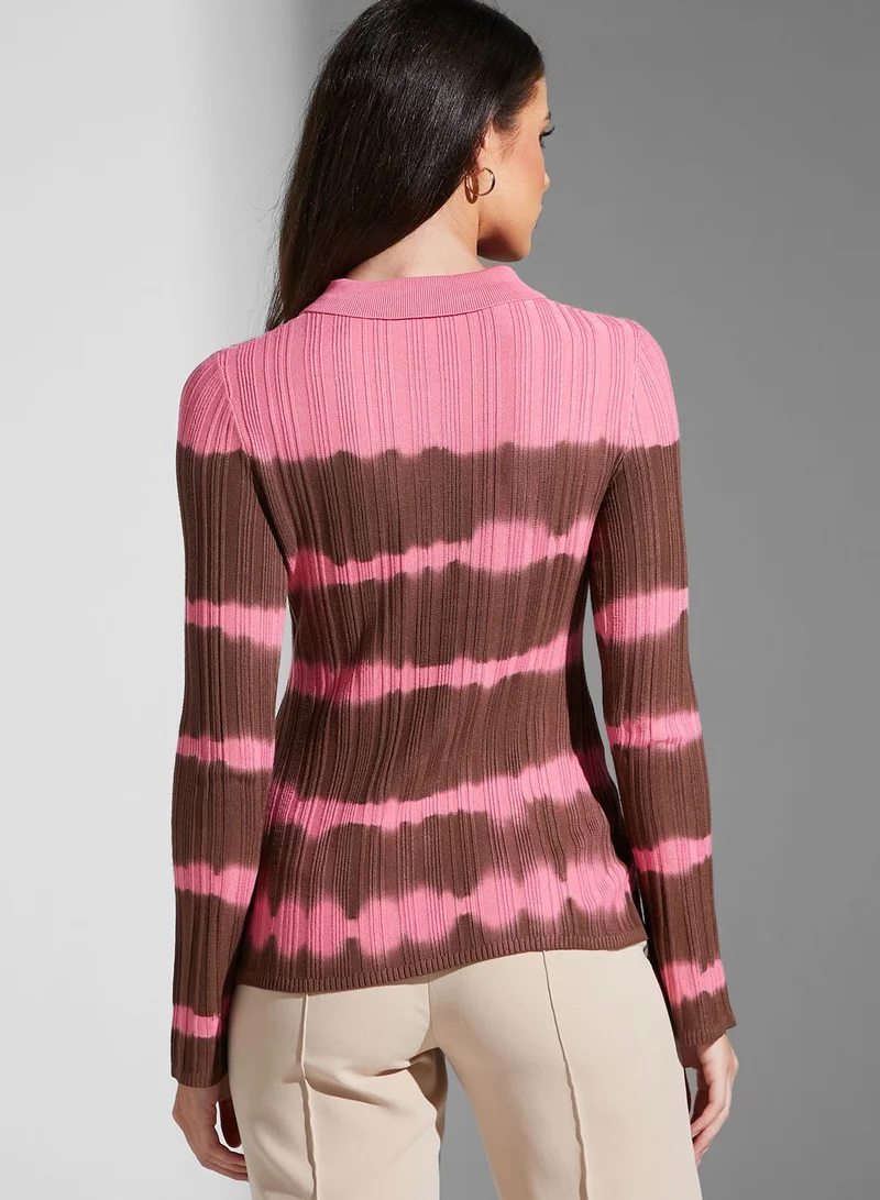 سي ميو كوليكتيف كارديجان مطبوع بياقة على شكل حرف