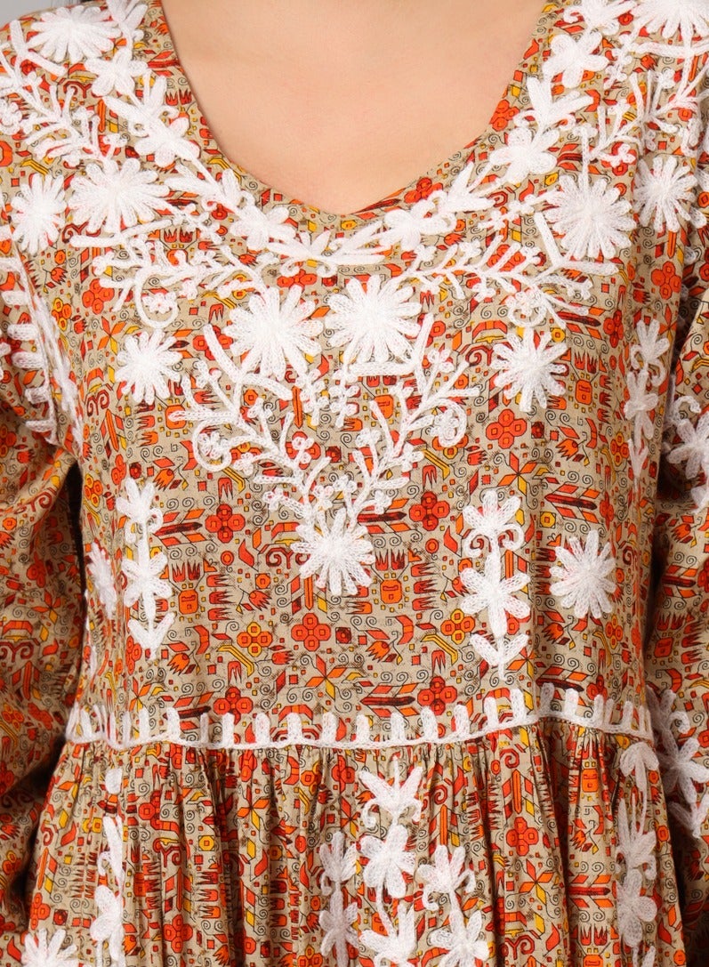 الايا جلابية مطبوعة من قطن المولمول بتطريز لكناوي شيكانكاري يدويًا - Image 5