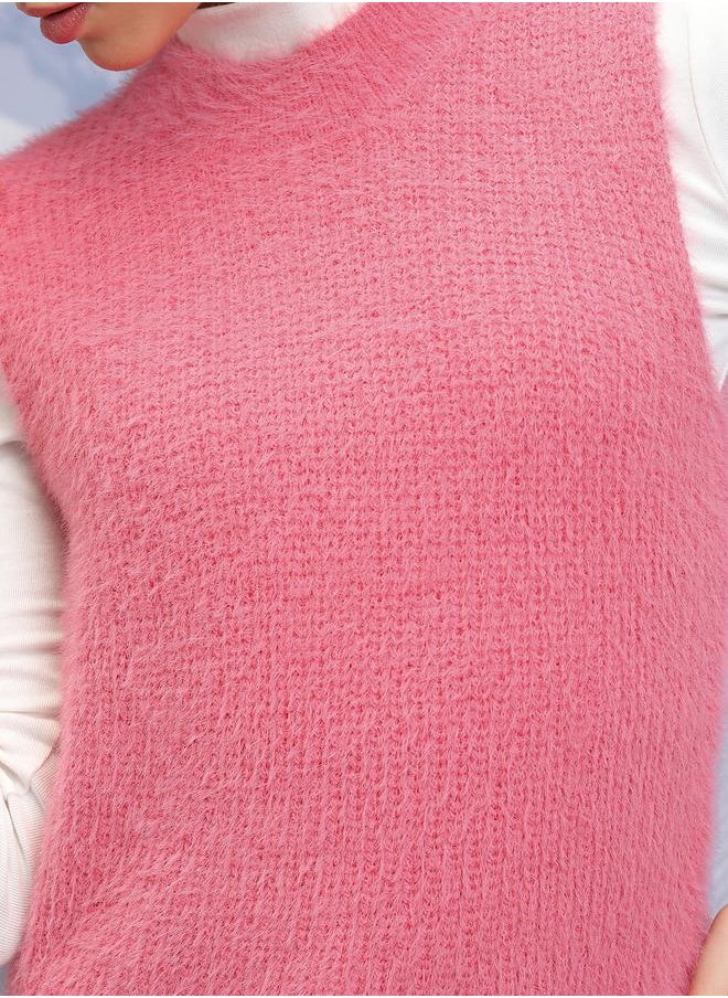 Tokyo Talkies - Textured Round Neck Sleeveless Sweater by Styli - Image 1